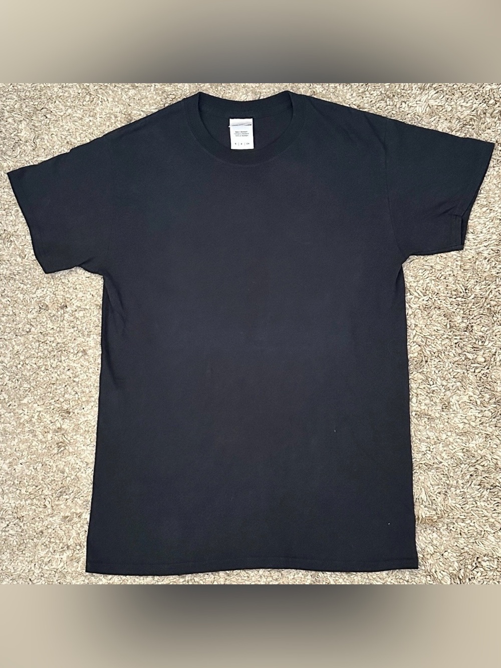 Gildan Heavy Cotton Men’s Size S Black Crew Neck Short Sleeve T-Shirt Nicaragua